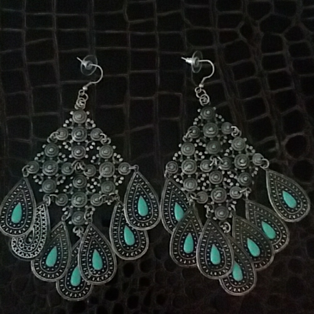 Charming Charlies Turquoise inspired earrings